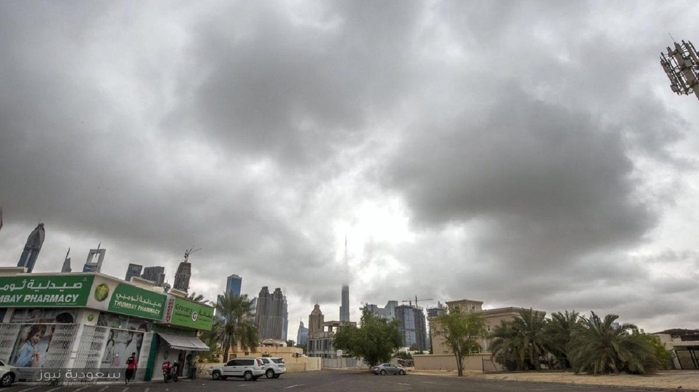 Погода дубай апрель 2024 вода температура. Дубай утром с земли. Погода в Дубае в январе 2023. Карусель прогноз погоды в Дубае грозы.