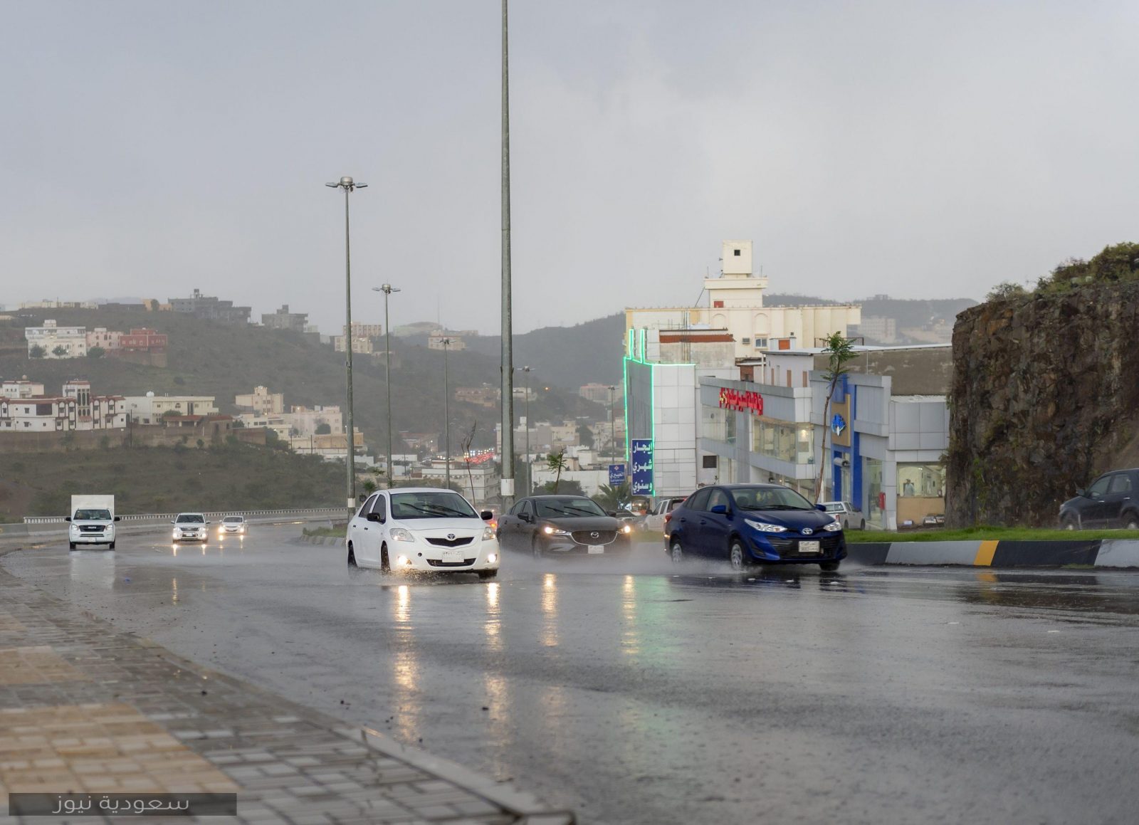 "الأرصاد" تتوقع حالة الطقس خلال 3 أيام بالسعودية