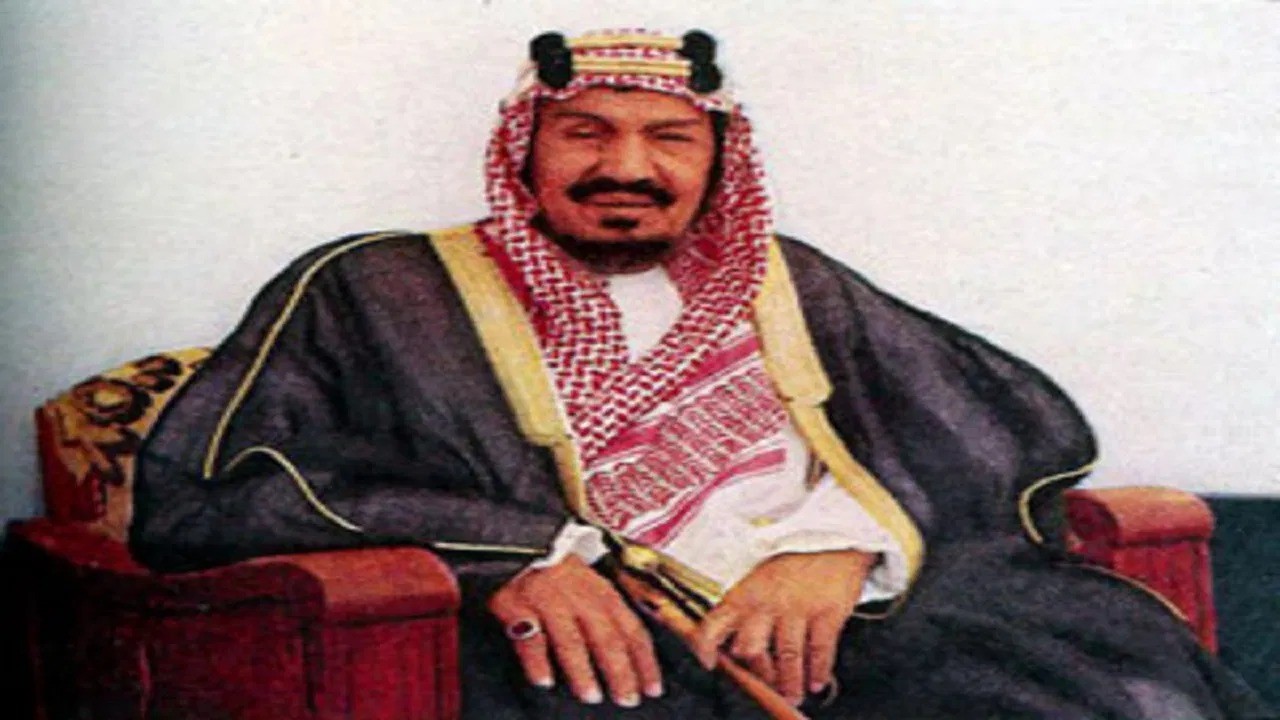 عمر الملك عبدالعزيز كم عبد العزيز