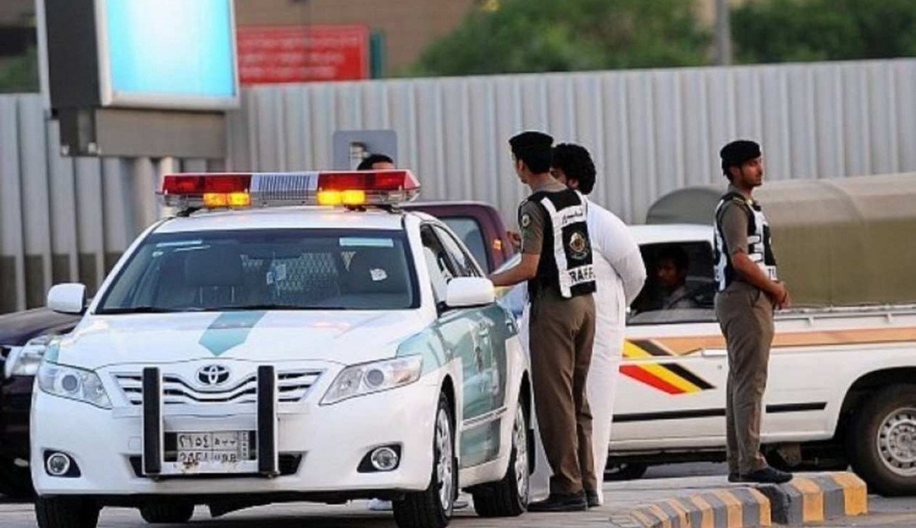 عقوبة القيادة بدون رخصة في السعودية وجدول الغرامات المرورية