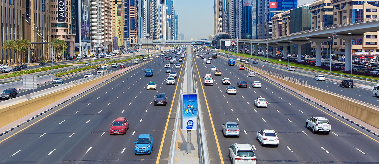 تجديد ملكية السيارة في دبي.. الرسوم وطريقة التسجيل