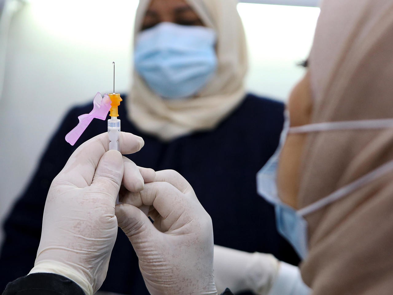 خطوات الاستعلام عن موعد التطعيم بالكويت 2021.. بالرابط الرسمي