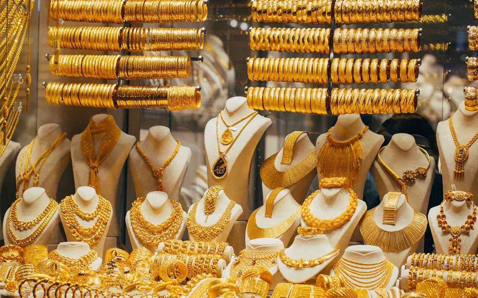أسعار الذهب اليوم الأربعاء 22/ 9 /2021 في السعودية.. وعيار 21 يسجل 187.15 ريال
