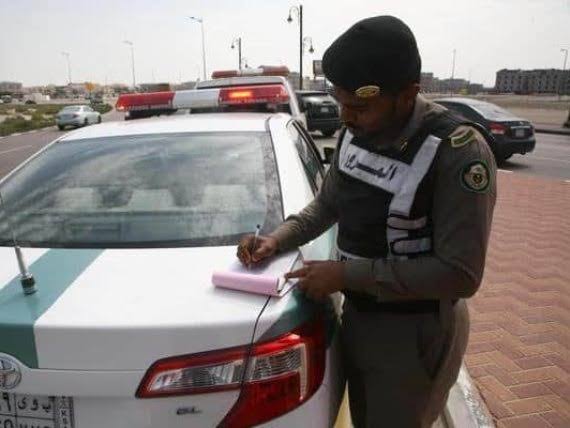 إدارة المرور السعودي توضح قيمة مخالفات الوقوف بمواقف ذوي الإعاقة
