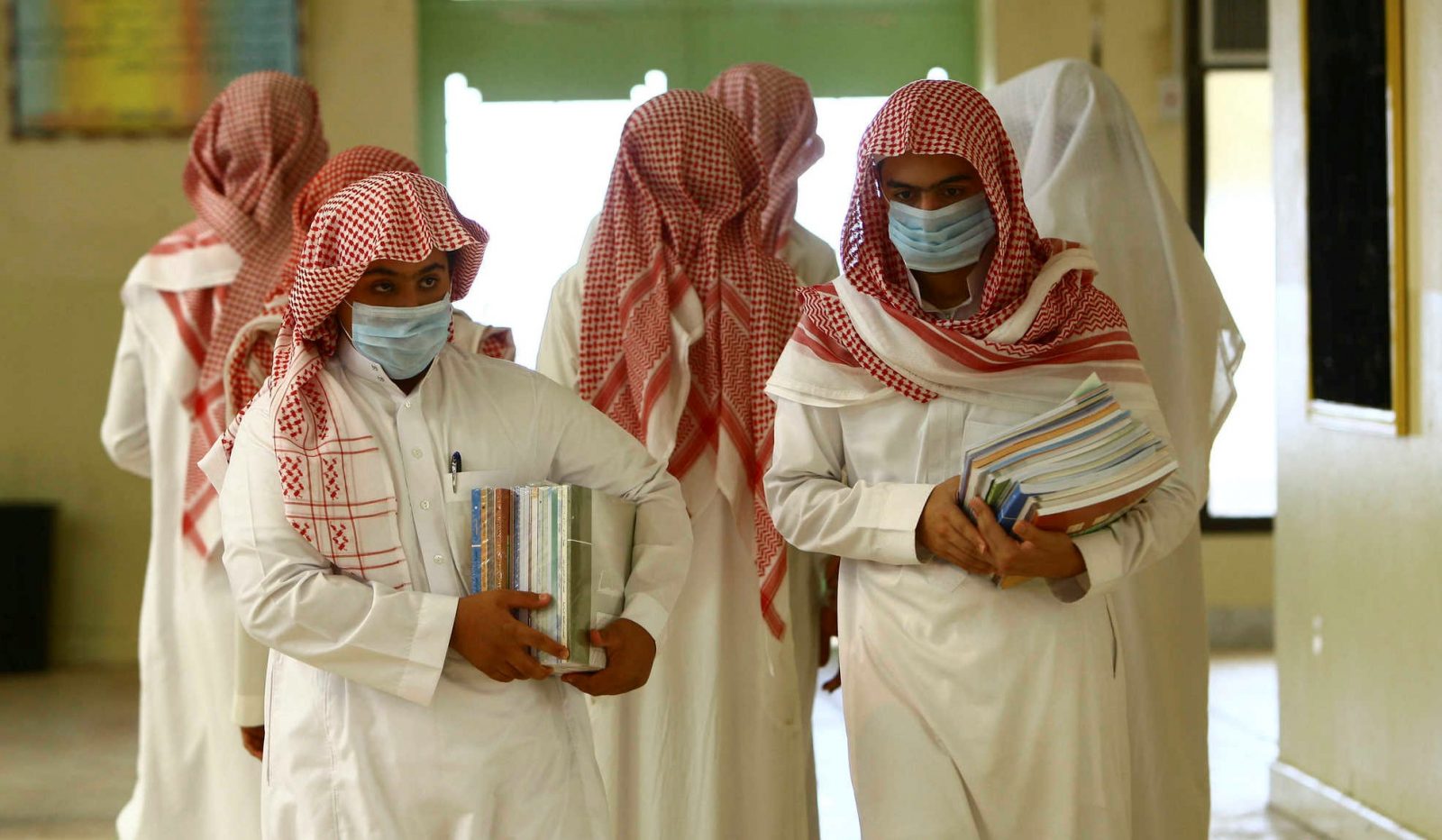 توجيه هام من التعليم للطلاب خاص بالزي السعودي للعام الدراسي 1443