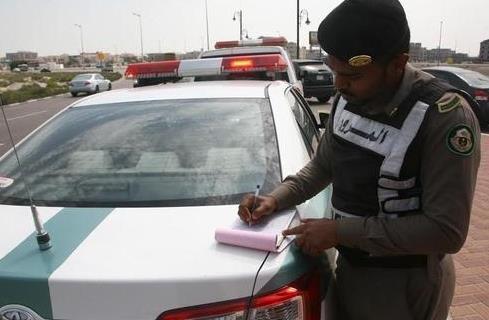 عقوبة قطع إشارة المرور فى السعودية 2022