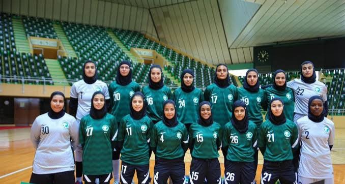 اللجنة المنظمة لدوري المدارس لكرة القدم للبنات في السعودية تعلن موعد التسجيل