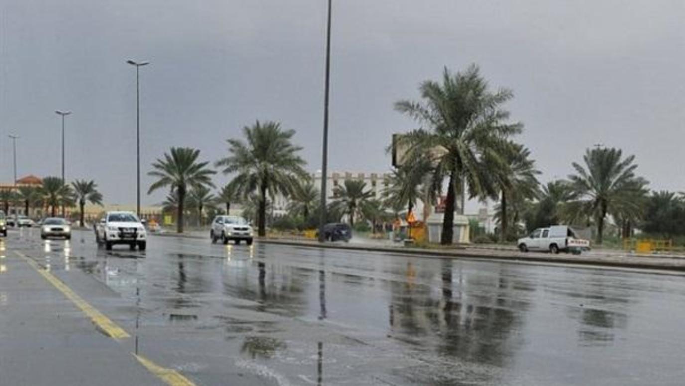 امطار رعدية وسيول.. موعد تحسن الأحوال الجوية واستقرار الطقس في السعودية