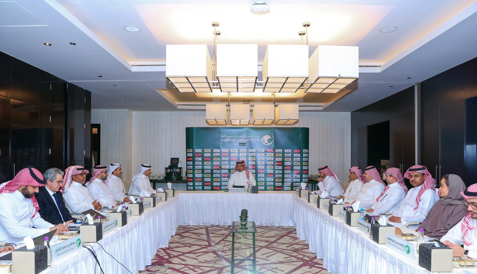 اتحاد الكرة السعودي يدرس تأجيل الجولة الـ 29 من دوري المحترفين.. اعرف السبب