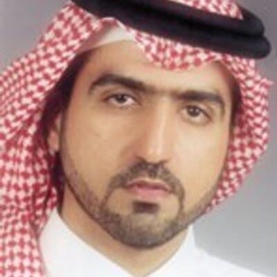 كاتب سعودي يحذر من عصابات تفسير الأحلام